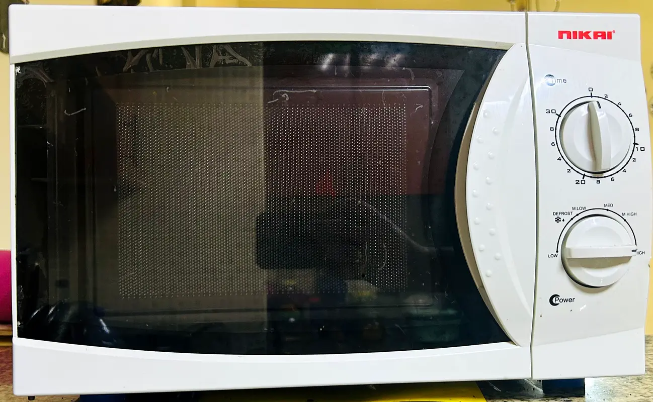 Nikai Microwave Oven - Your Kitchen Companion!