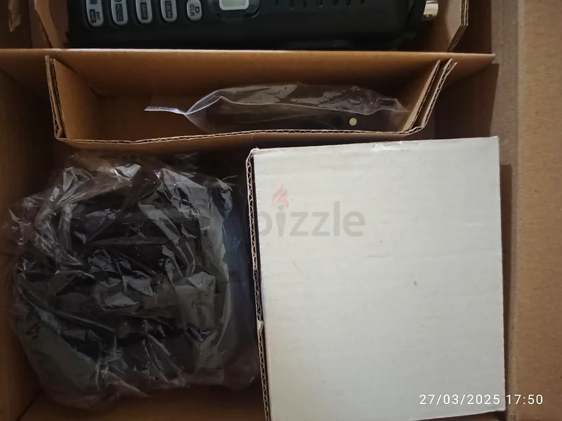 Walkie talkie63262939902465111