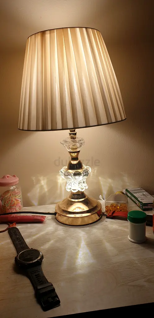 Table lamp
