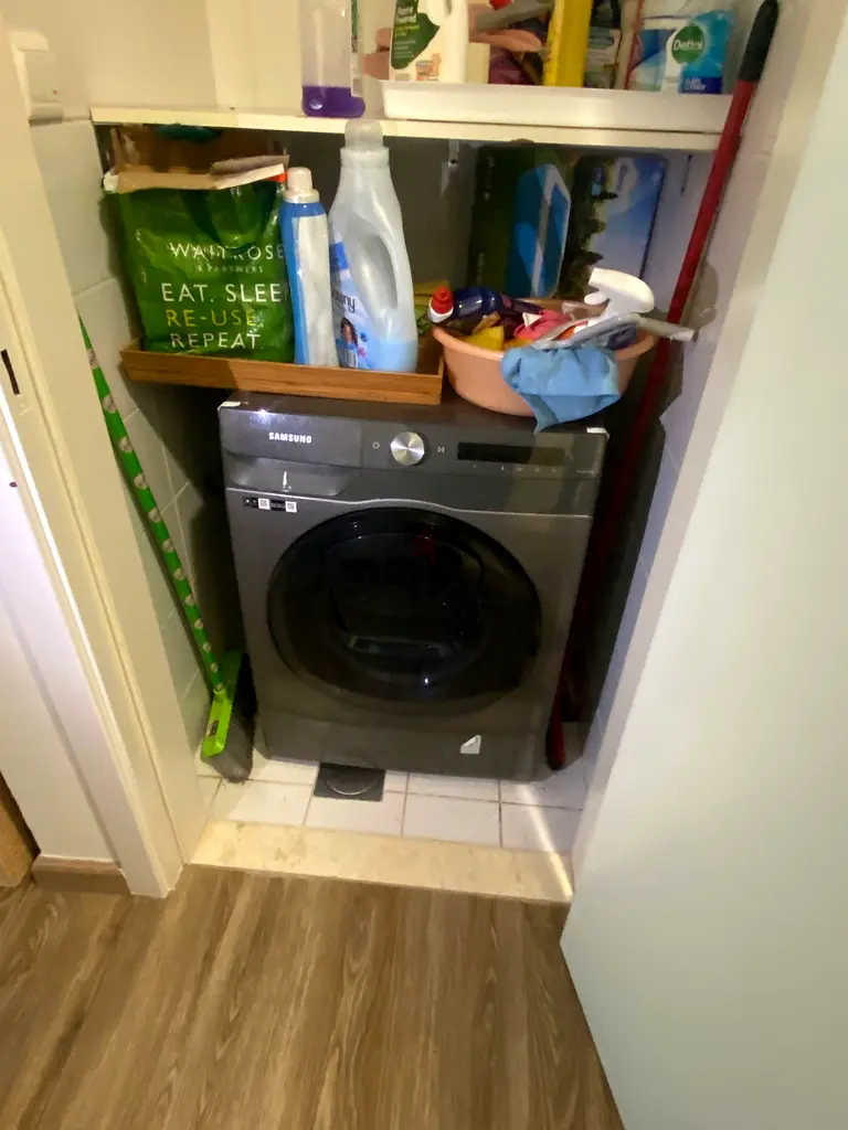 Lavadora y secadora Samsung 2 en 1 de 9/6 kg, modelo más reciente, excelente estado