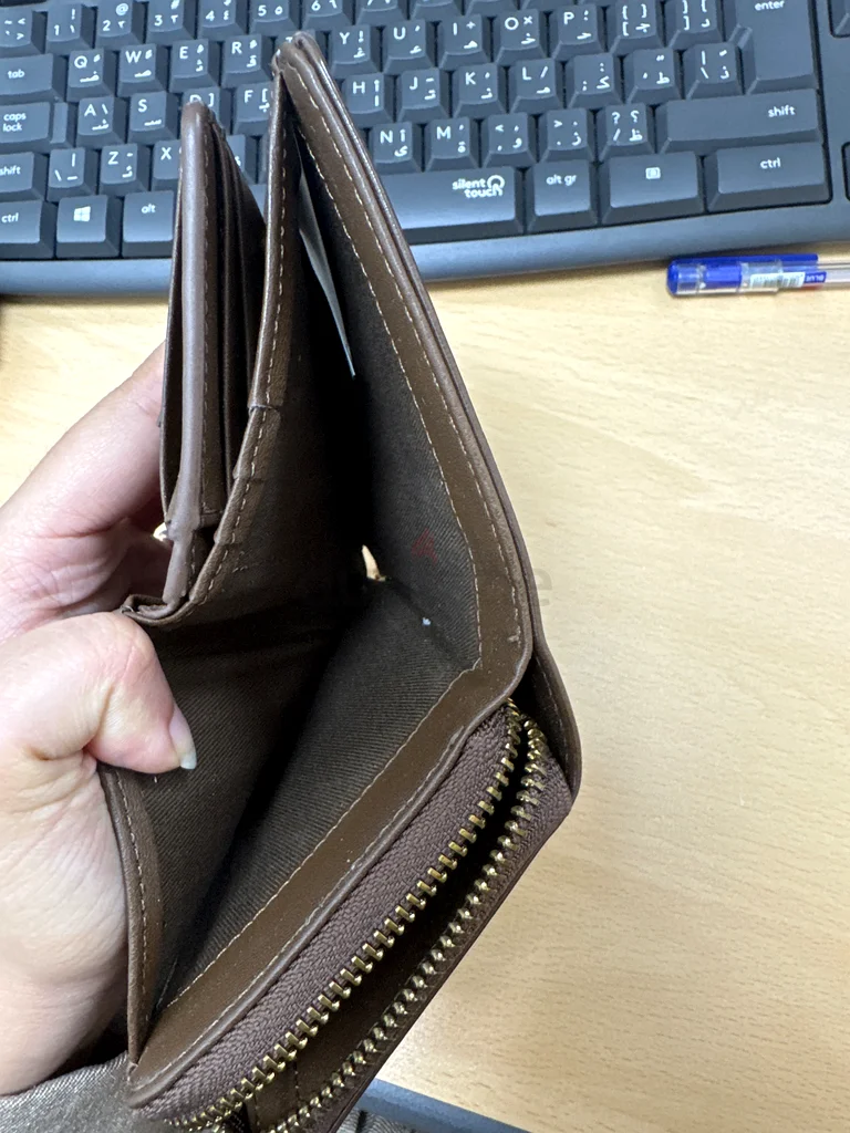 Stylish Charles  Keith Wallet for Sale63237615646339112
