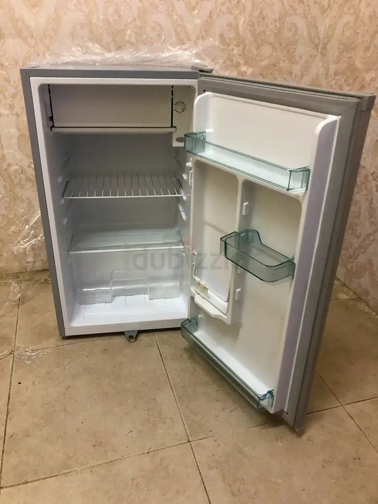 ثلاجة صغيرة شخصية