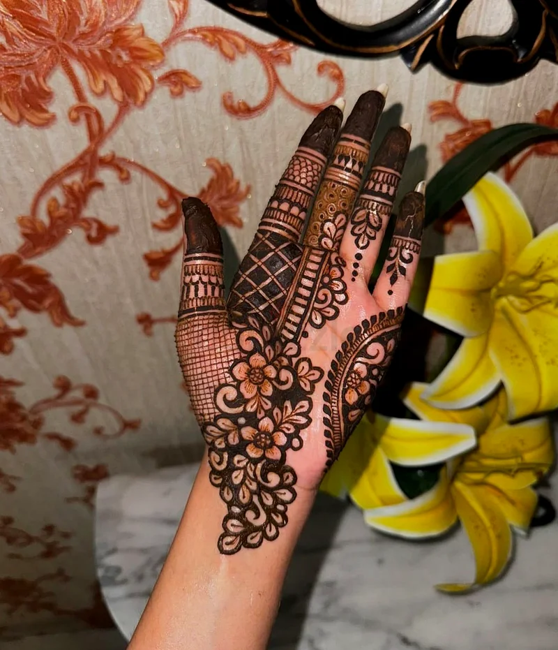 Mehandi designs63221352395394113