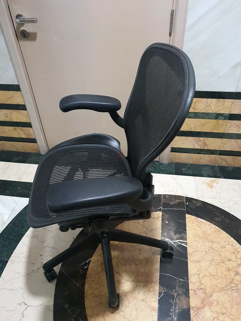 Herman Miller Areon Classic Chair For Selling63211913634817111