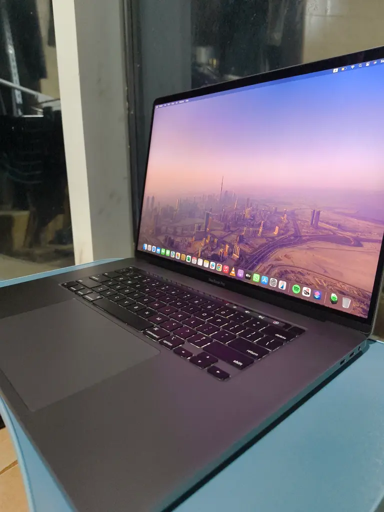 Apple MacBook ProA2141- Sleek and Efficient Laptop for Every Need63254995140865112