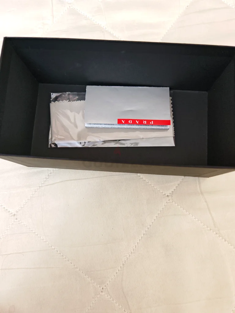 PRADA NEW SUNGLASS63240132104706113