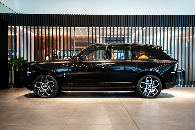 Black Badge Cullinan Model Year 2024 | Automatic | Petrol | 56 km63173486336899111