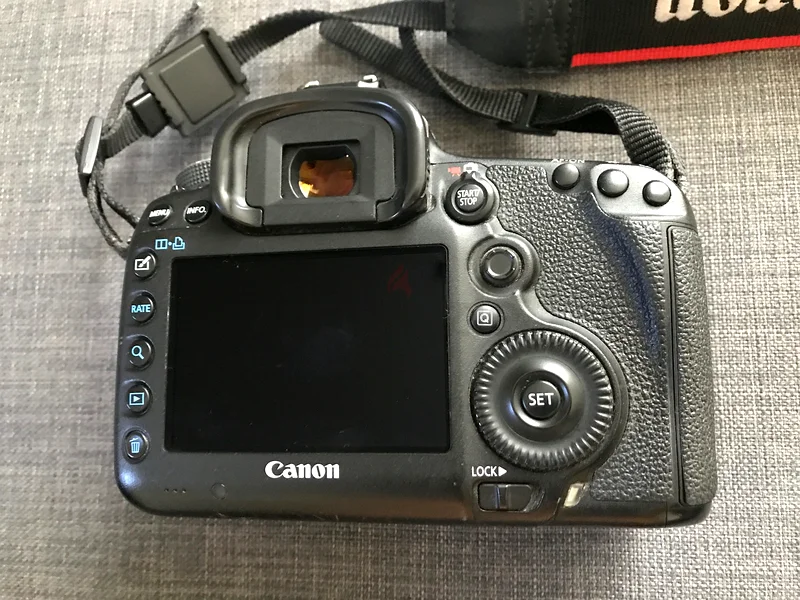 Canon EOS 5D mark III DSLR63235114348163111