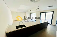 Modern 4 BHK Townhouse in Sustainable City – A Green Sanctuary