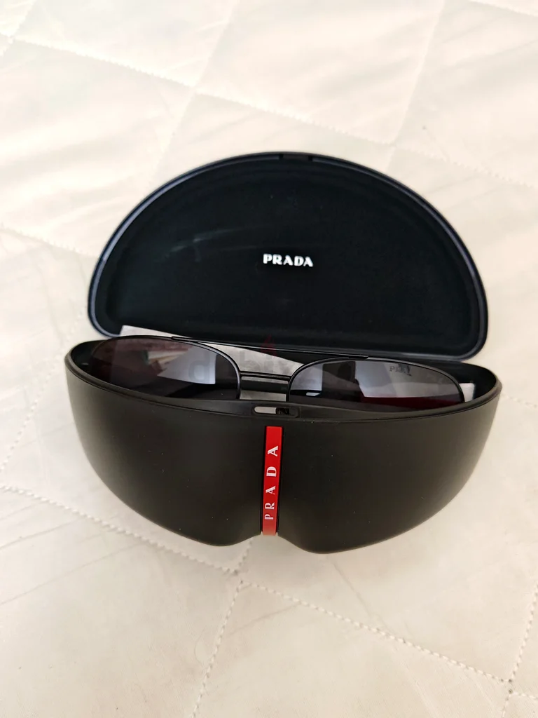 PRADA NEW SUNGLASS63240132104706114