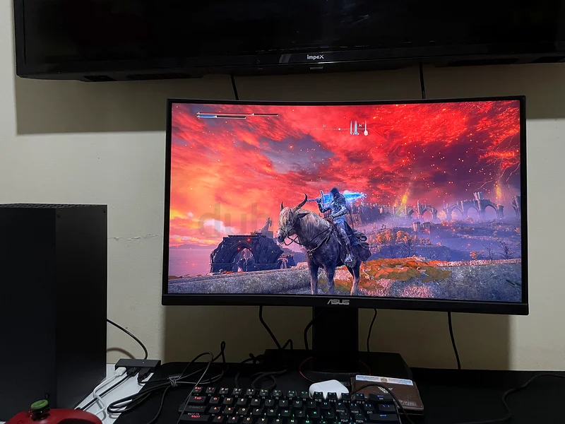 144Hz Curved Gaming Monitor شاشة ألعاب منحنيه 144Hz63256067915907110