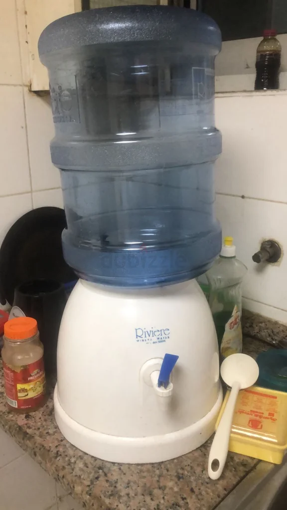 موزع ماء وزجاجة مجانية62930652864259114