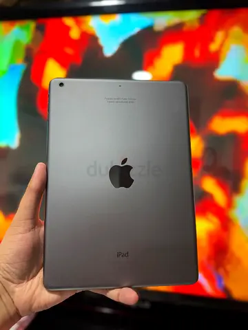 IPAD AIR 32GB NEW CONDITION