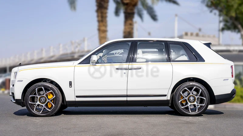 62,313 AED/Mont | 2023 ROLLS-ROYCE CULLINAN BLACK BADGE KIT 6.7L PETROL: PANORAMIC ROOF63173487566594112