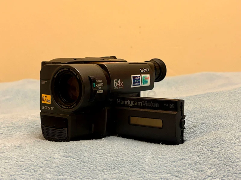 SONY CCD-TRV25 CAMERA63234125727745111