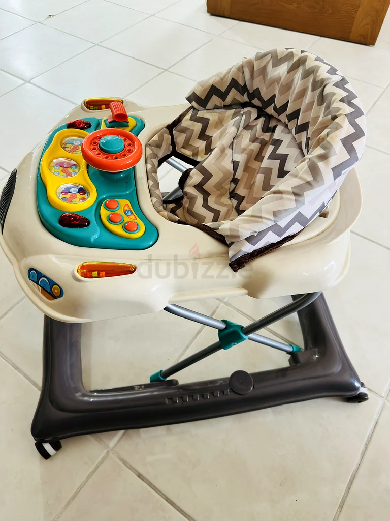 مشاية للأطفال مع ألعاب جذب62930652929538112