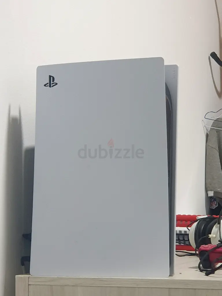 PS5 Digital Edition + 1 Controller
