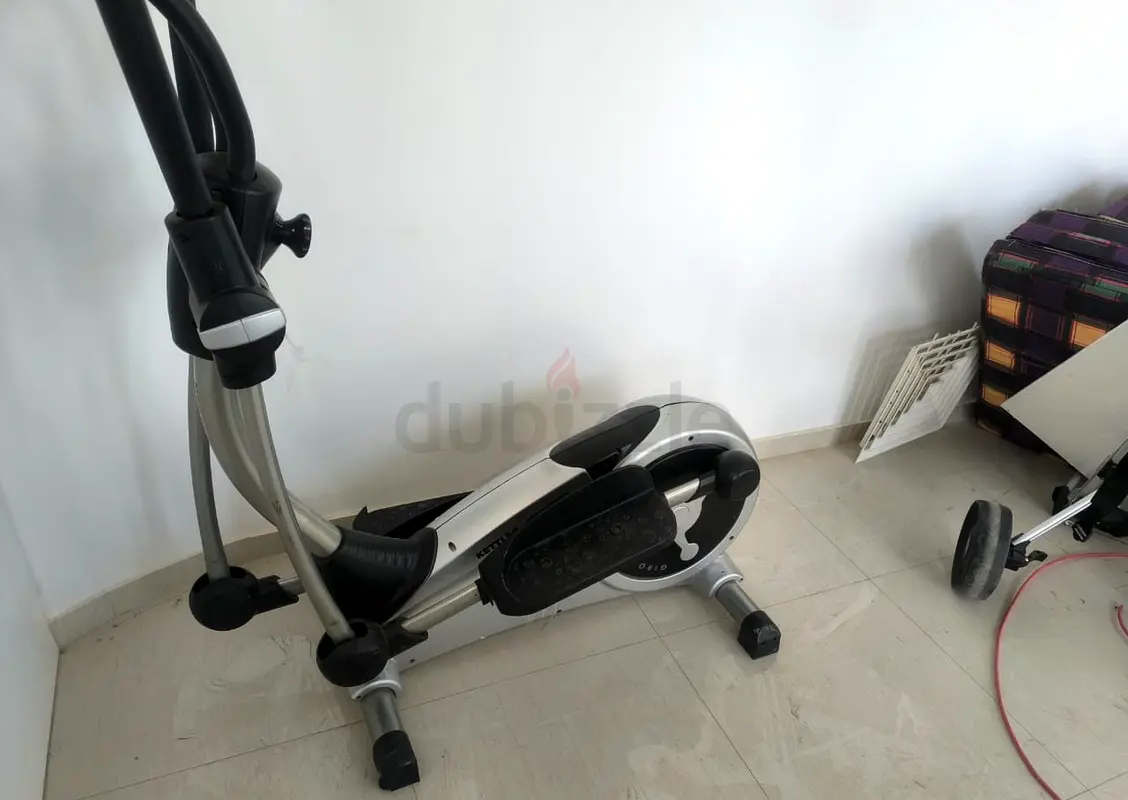 Elliptical trainer63241128421378112
