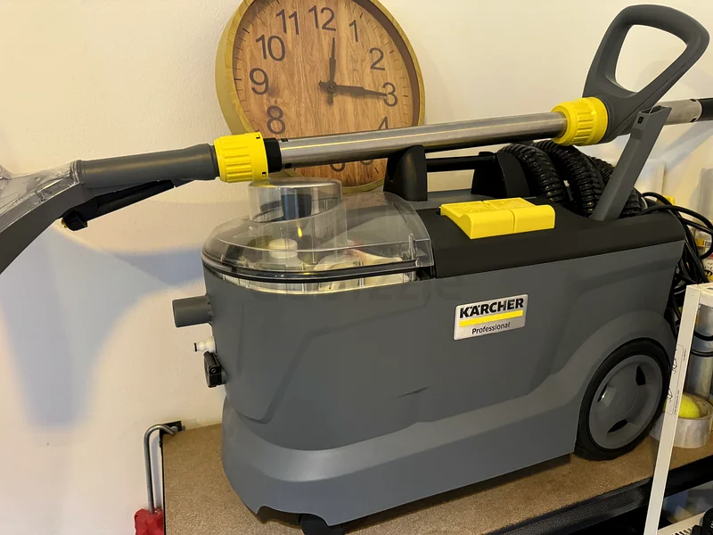 Karcher SPRAY-EXTRACTION CLEANER Puzzi 10/2 Adv632518978425631122