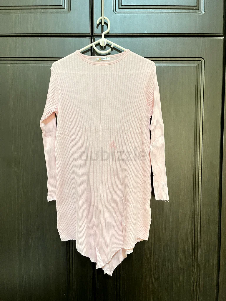 ( Reserved already waiting for pick up) Free clothings. Long dress. Modest wear.63264590520065114