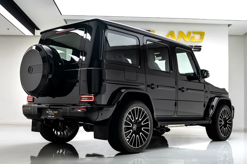 2025 MERCEDES BENZ G63 AMG. GCC  | FULL CARBON  | DOUBLE NIGHT PACKAGE | OBSIDIAN BLACK63161526455298111