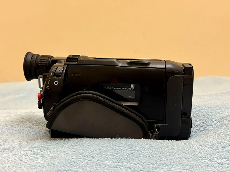 SONY CCD-TRV25 CAMERA63234125727745113