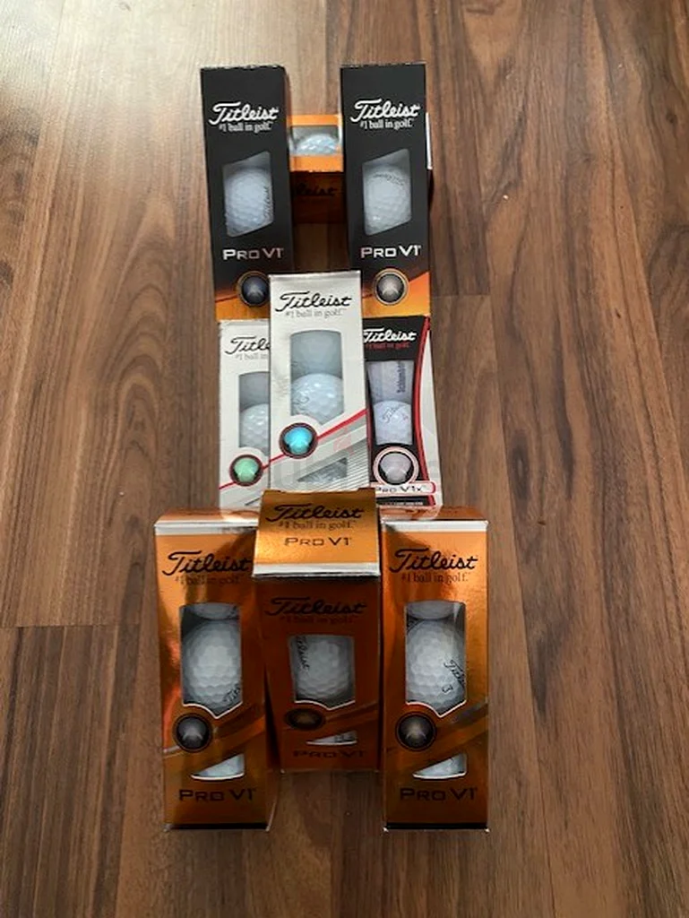 أكمام جديدة تمامًا من Titleist ProV1-V1x، بسعر مخفض جدًا63246749471363111