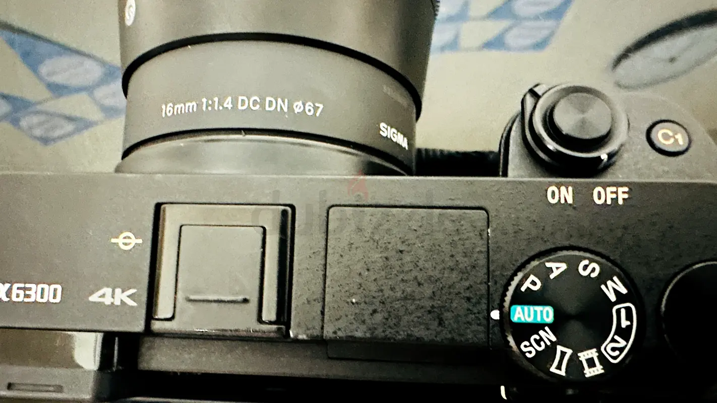 Sony A6300 Camera with Sigma Lens63234130625922114