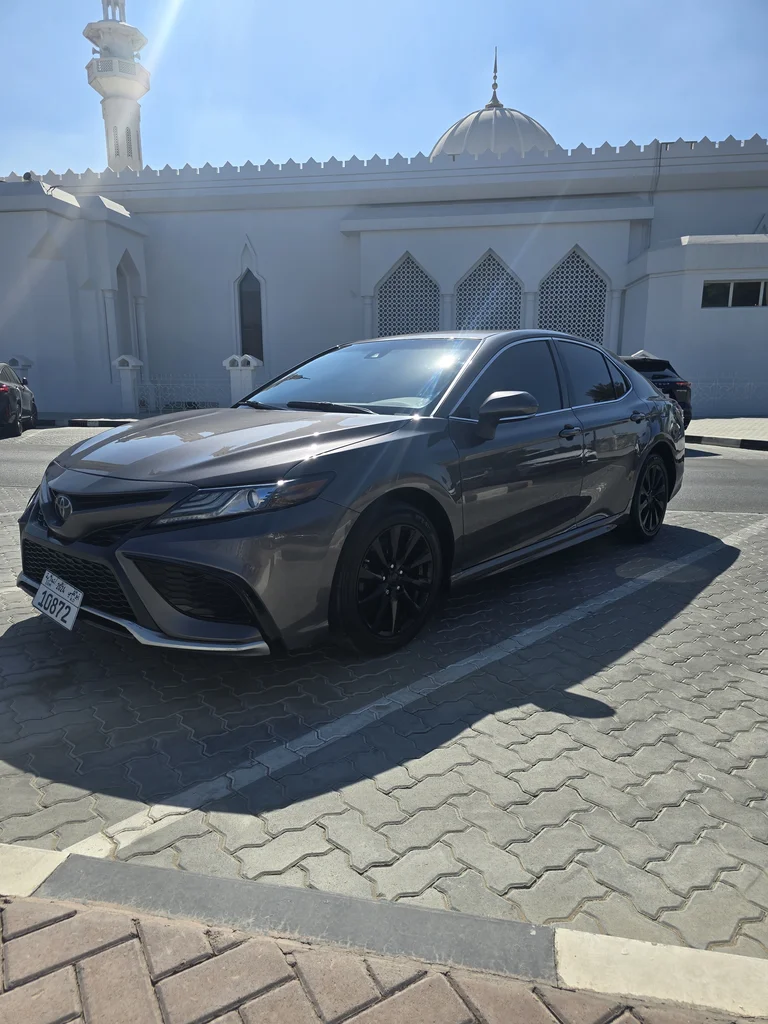 تويوتا كامري فل 2023 XSE نضيفه بحاله الوكاله من الداخل والخارج62931648773889111