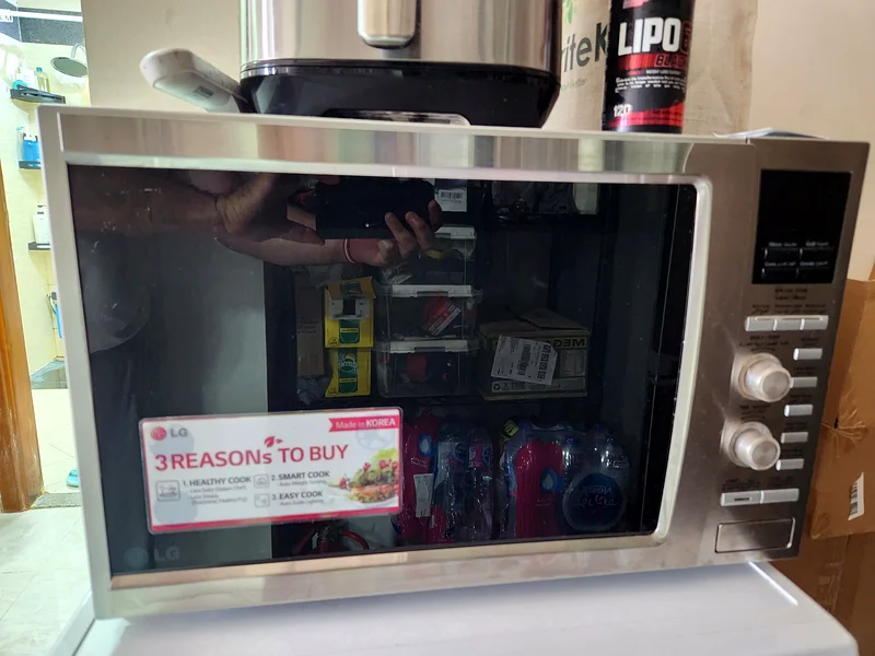 LG 42 litter Microwave Oven - A Perfect Kitchen Companion!632487568519691121