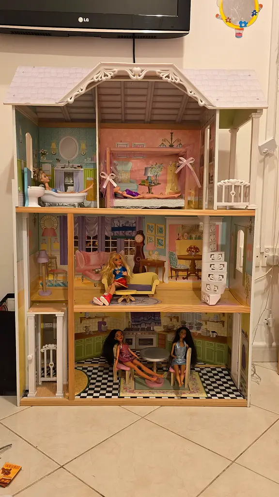 Doll house
