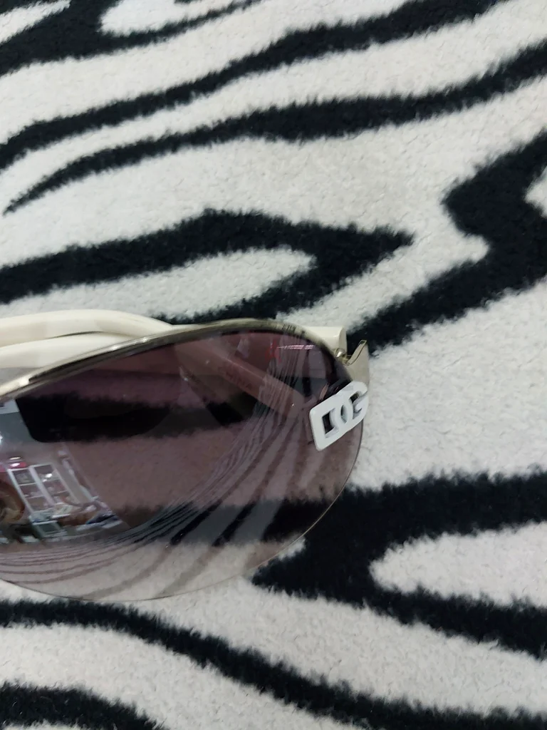 Dolce and gabbana sunglasses63240640571523110