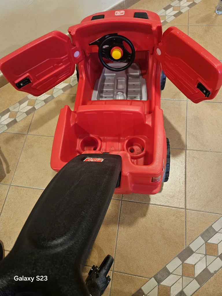 Step2 Ford raptor f150 rideon larger version. Including 2nd ride on free!62930654575235113