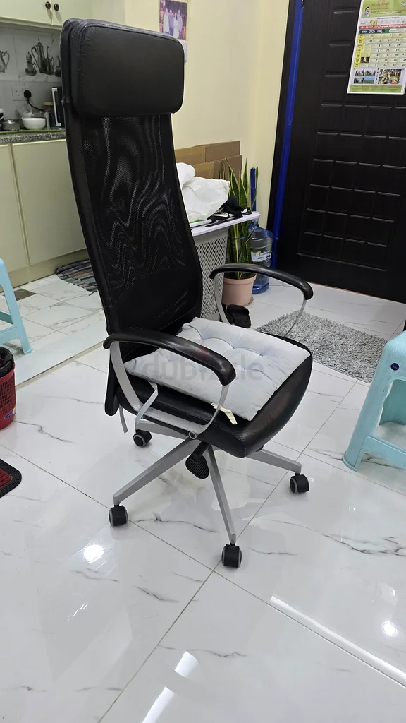 كرسي مكتب مريح وعصري للبيع!63211913184513111