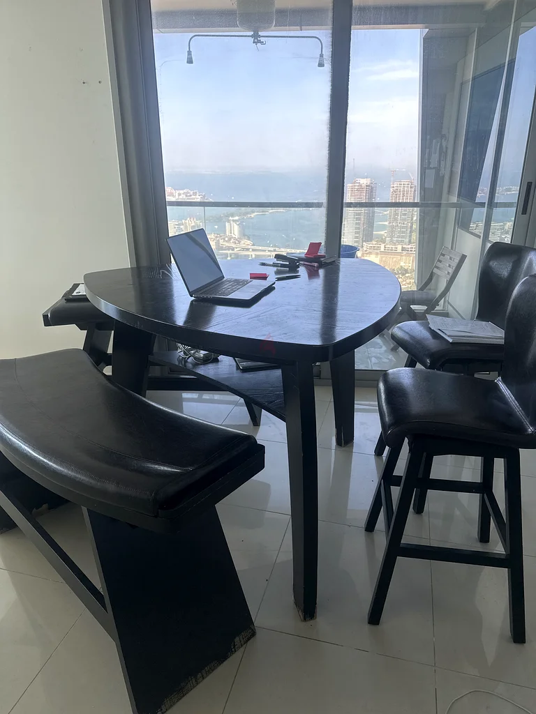 طاولة طعام عالية للمنزل الحديث مع مقعد وكراسي628647087139861124