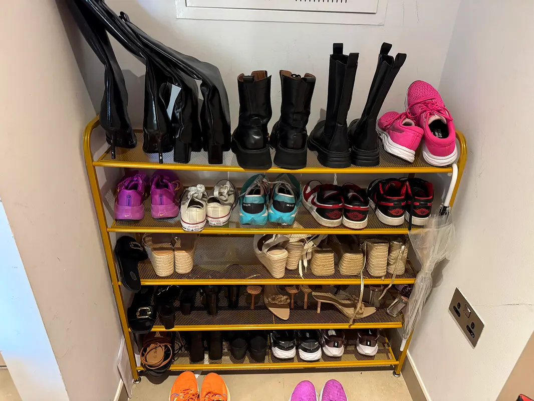 Shoes organizer - rack