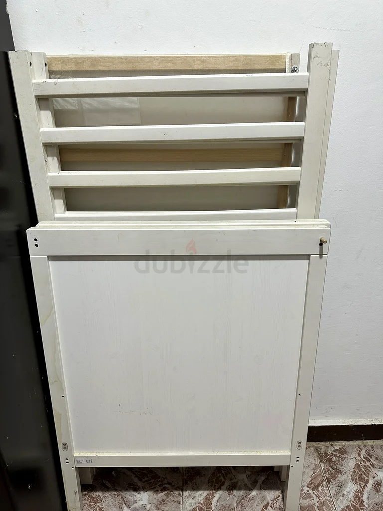 سرير أطفال إيكيا للبيع63196140210307113