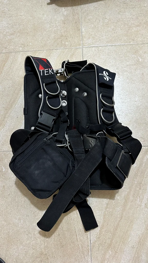 Scubapro and DTD Backplate and Harness63241123875459113