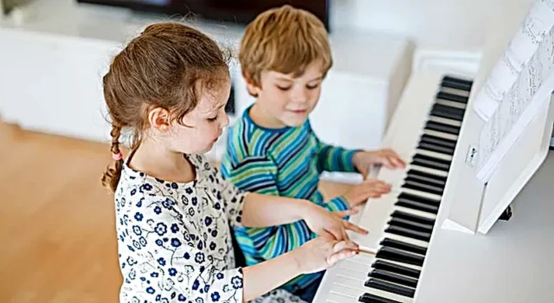 دروس بيانو عبر الإنترنت63219356508802112
