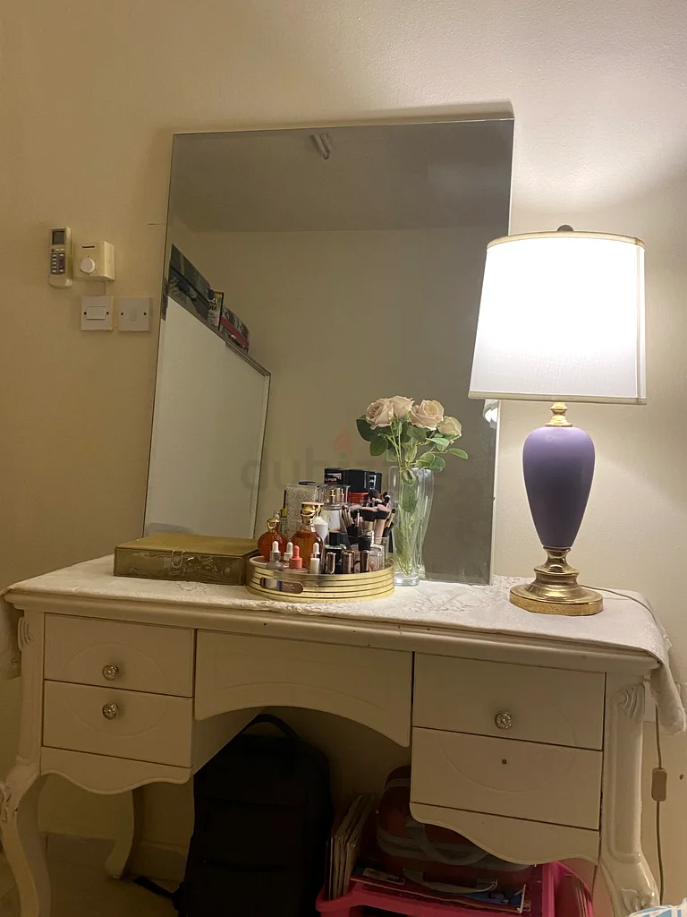 Elegant Vintage Dresser for sale urgently63220831200386113