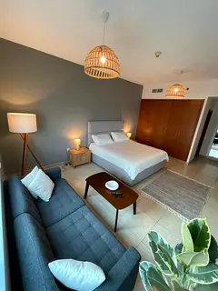 Spacious Luxury Room In Dubai Marina