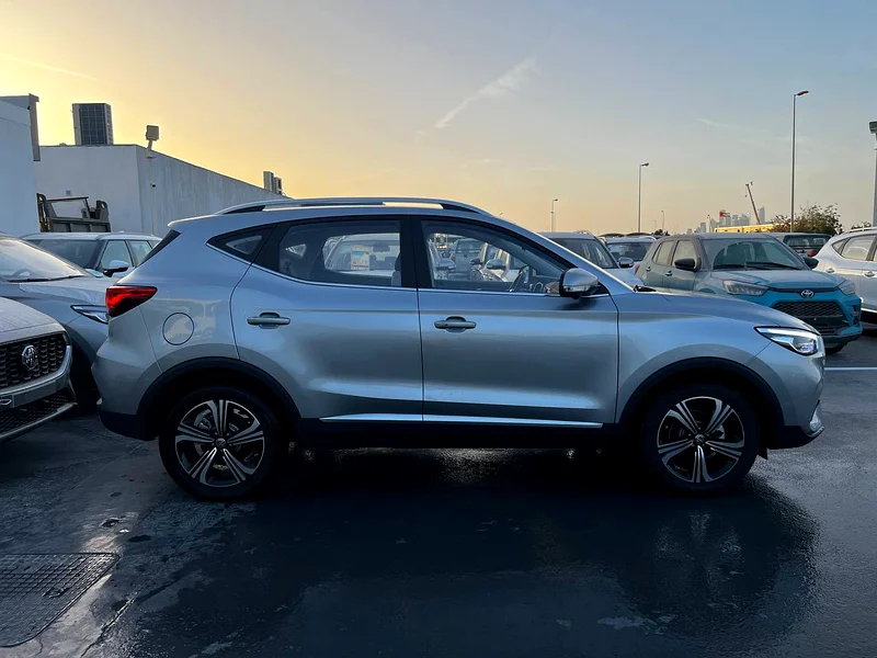 Mg ZS 1.5L full option 2025 model - 360 degree camera - Panoramic Roof - Driver electric seat - Leat62930623932931114