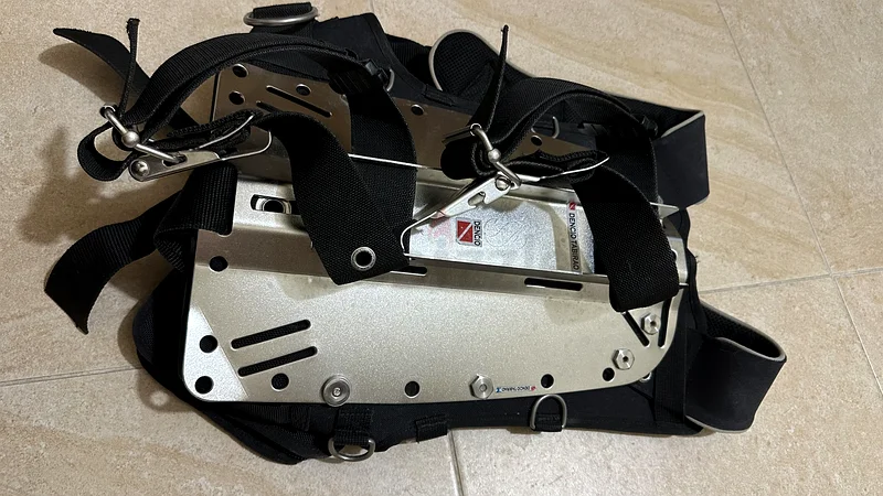 Scubapro and DTD Backplate and Harness63241123875459114