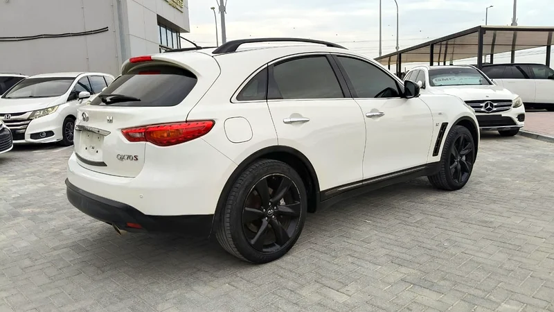 Infiniti QX70S63174306971651113