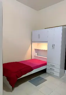 Executive 1Bhk Sharing Bed Space Available In Street-01