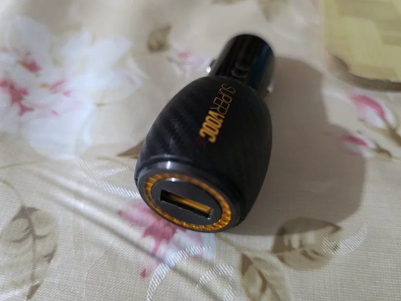 80W SuperVOOC Car Charger - Fast Charging Solution!63262411192450111