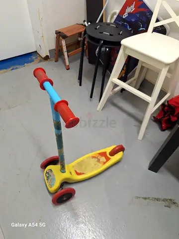Bright and Fun Childrens Scooter for Sale!