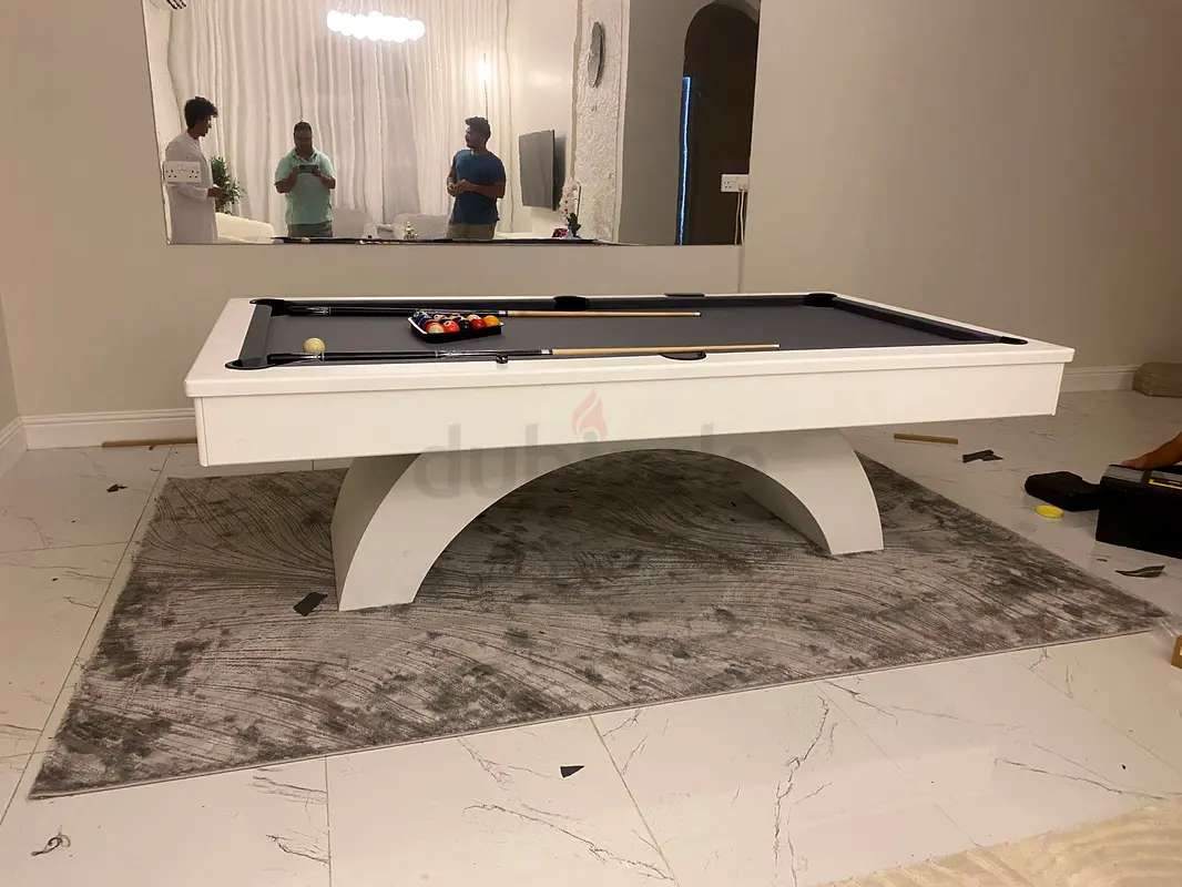 Billiard Table 685