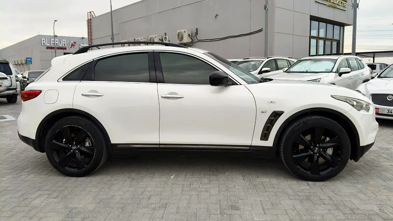 Infiniti QX70S63174306971651114