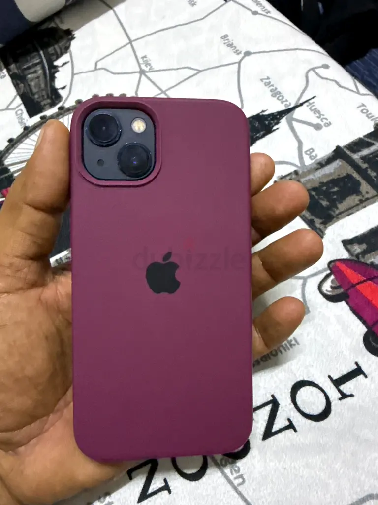 Apple iPhone 13